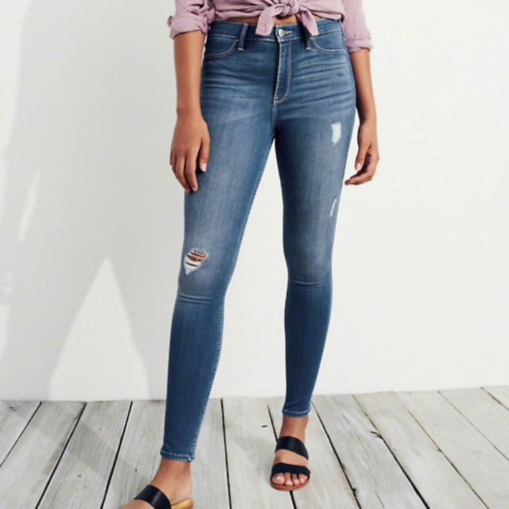 🚙HOLLISTER ADVANCE STRETCH HIGH RISE JEGGING🚙